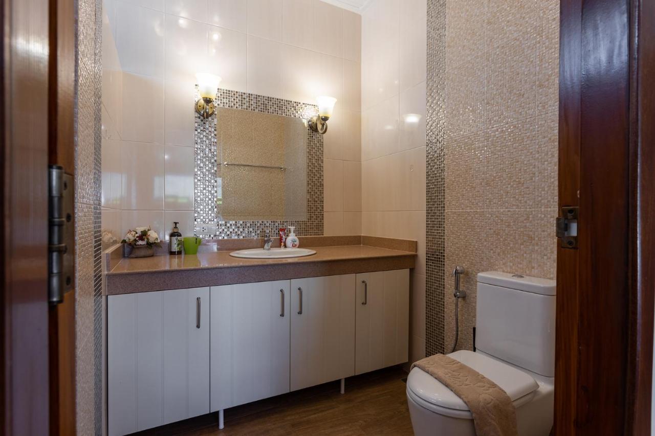 Status Villa