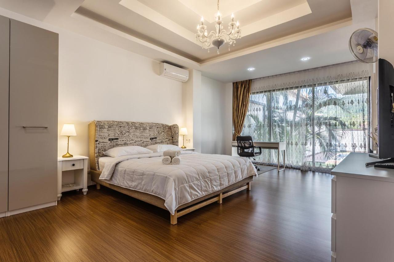 Status Villa *