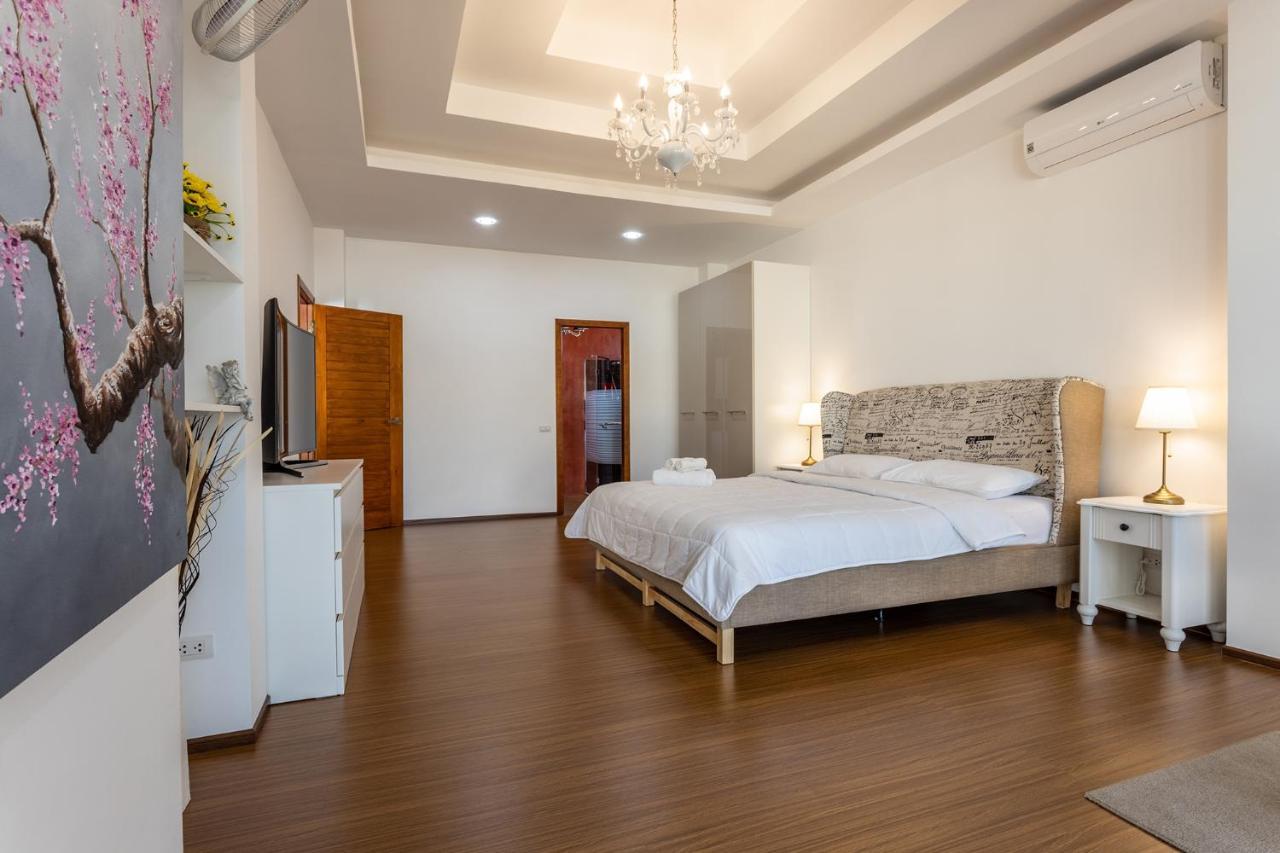 Villa Status *