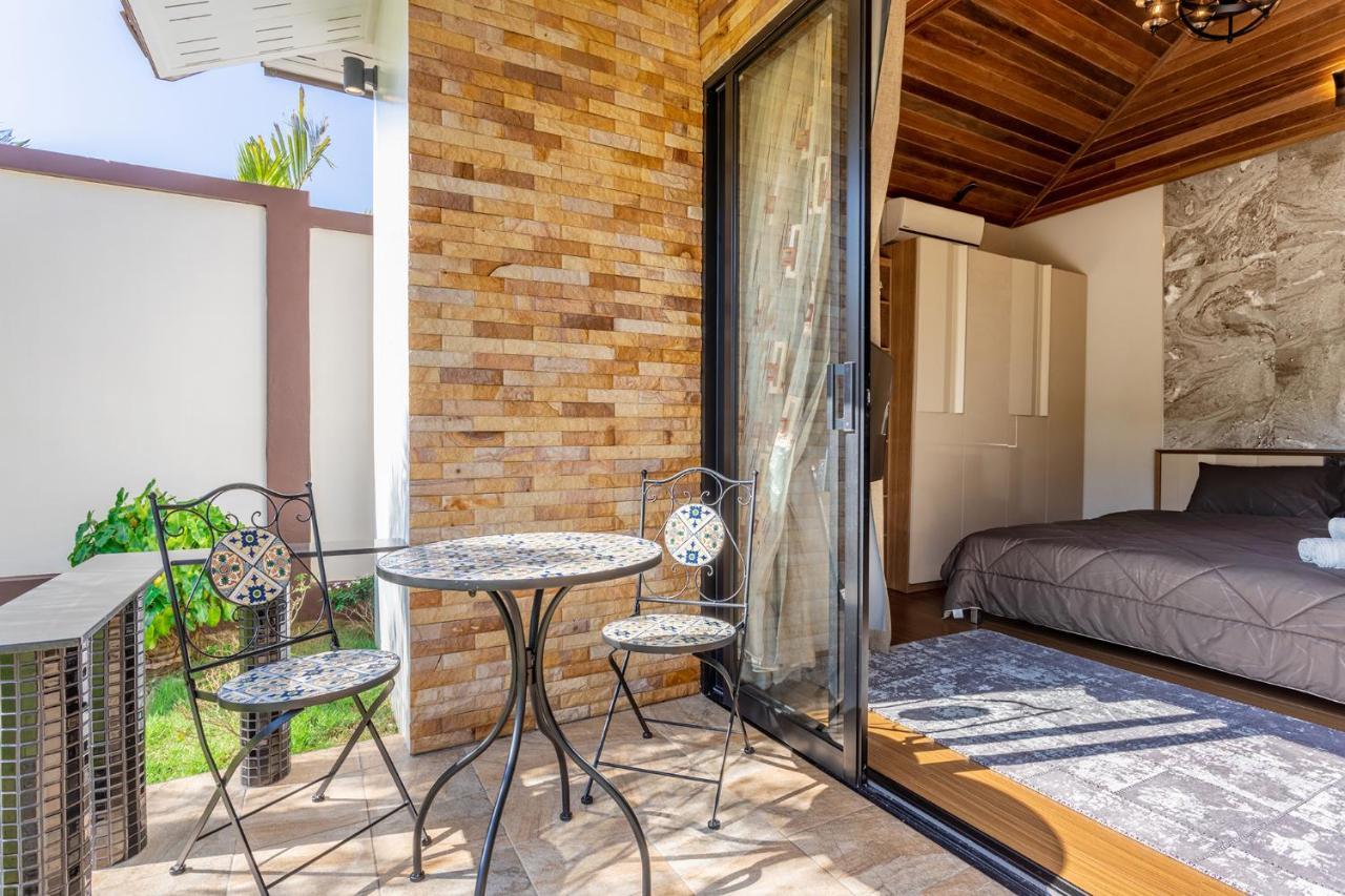 Villa Status Nai Harn
