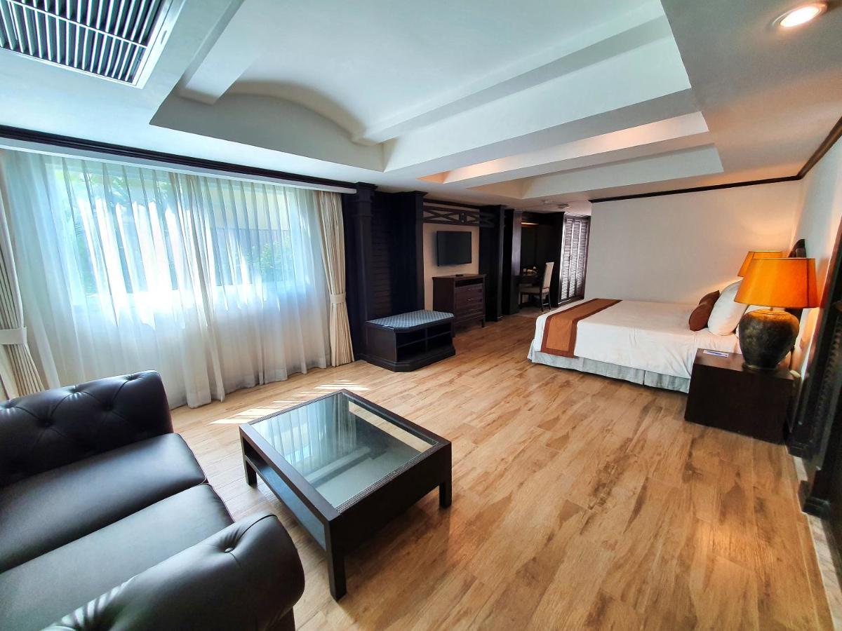 Sea Pearl Hotel 4*
