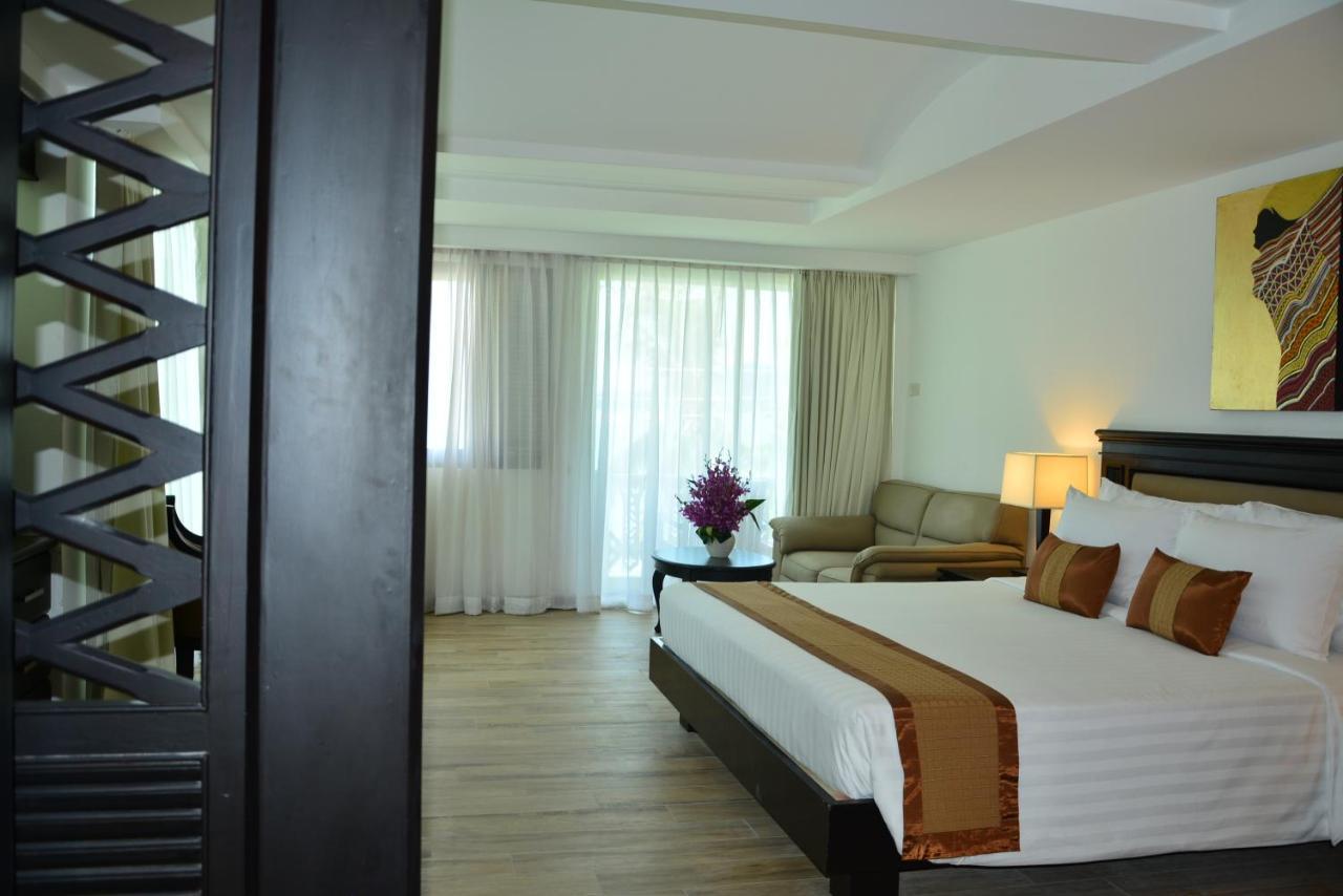 Sea Pearl Hotel 4*