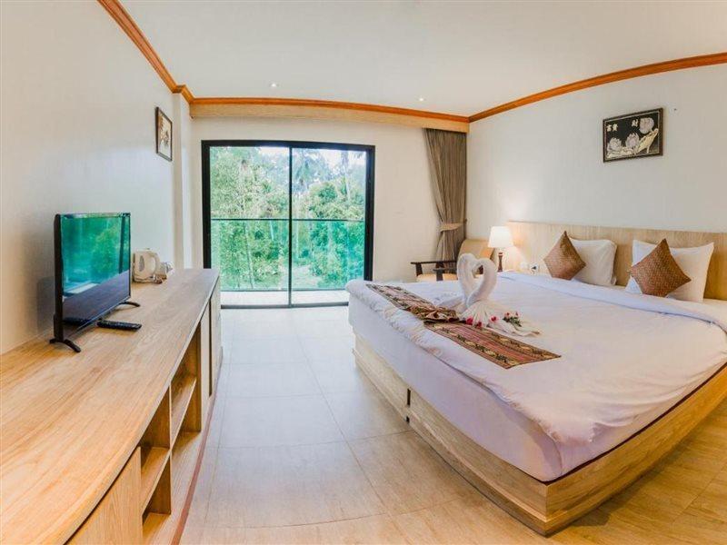Hotel Airport Phuket - Sha Extra 4*