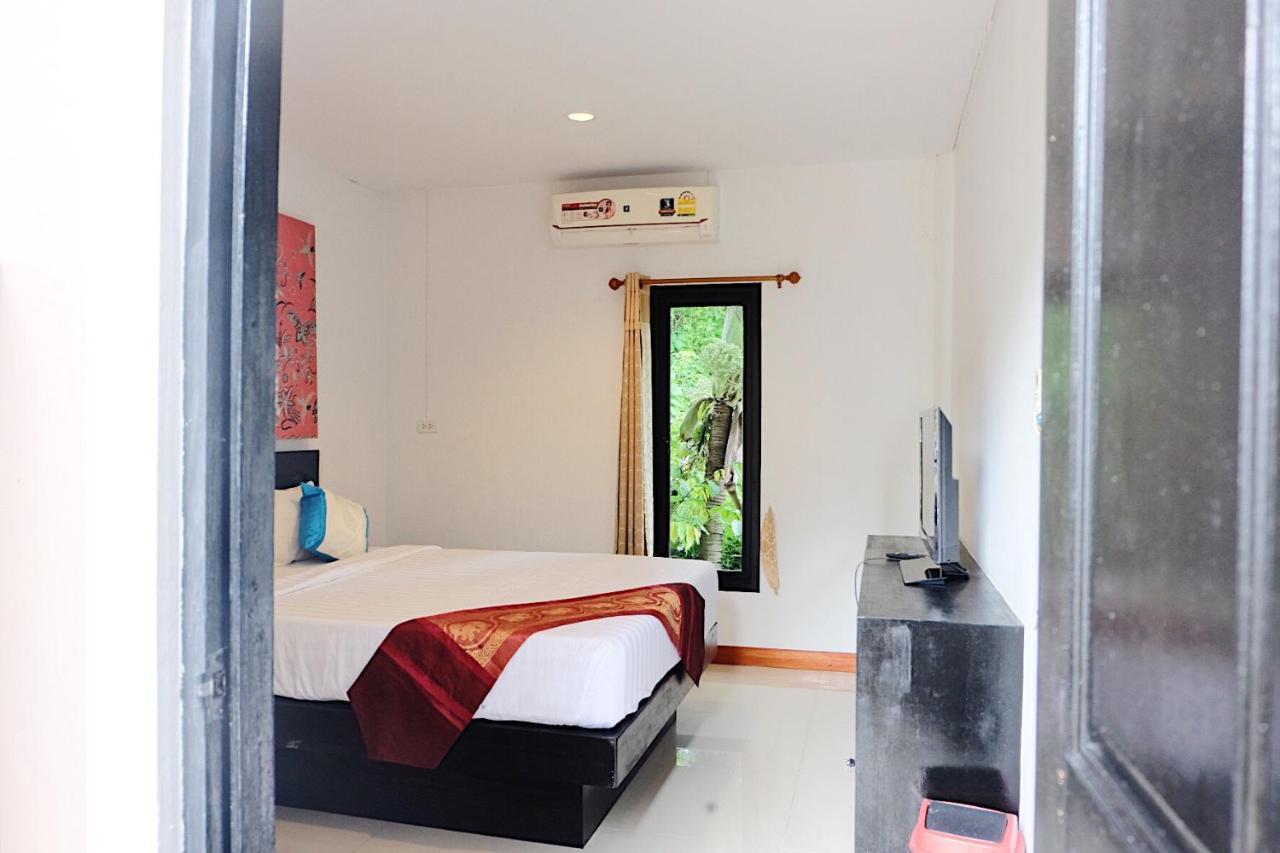 Naiharn Paradise Boutique Hotel