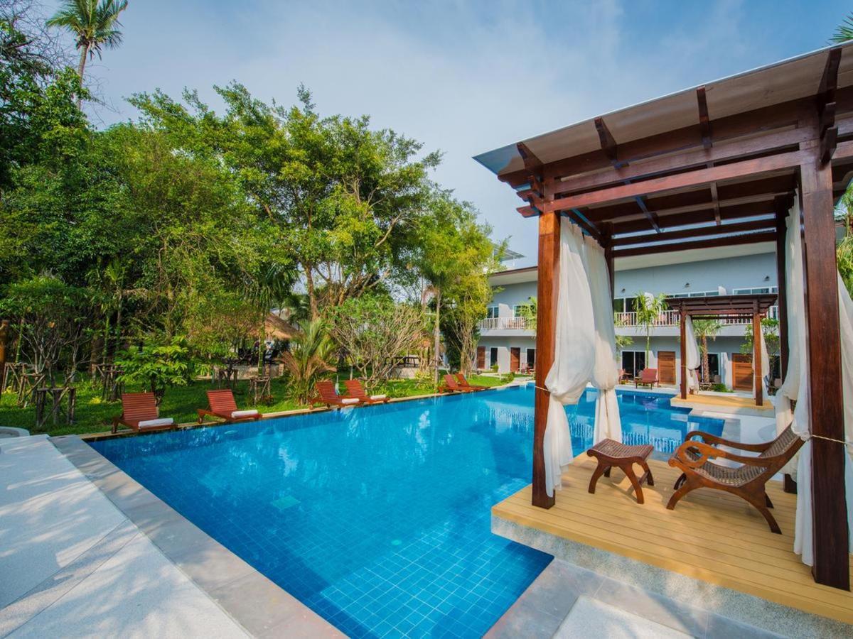 Hotel Bora Bora Phuket Chalong