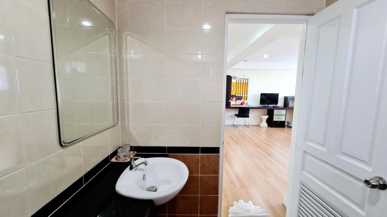 Guest house Tp House At Town *
