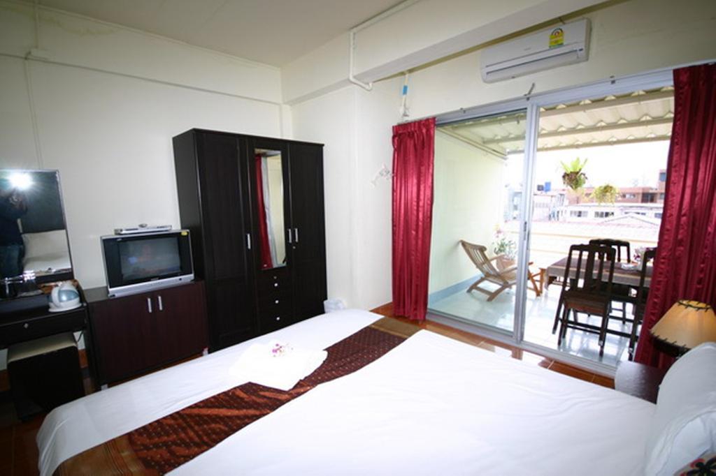 2gether Hostel *