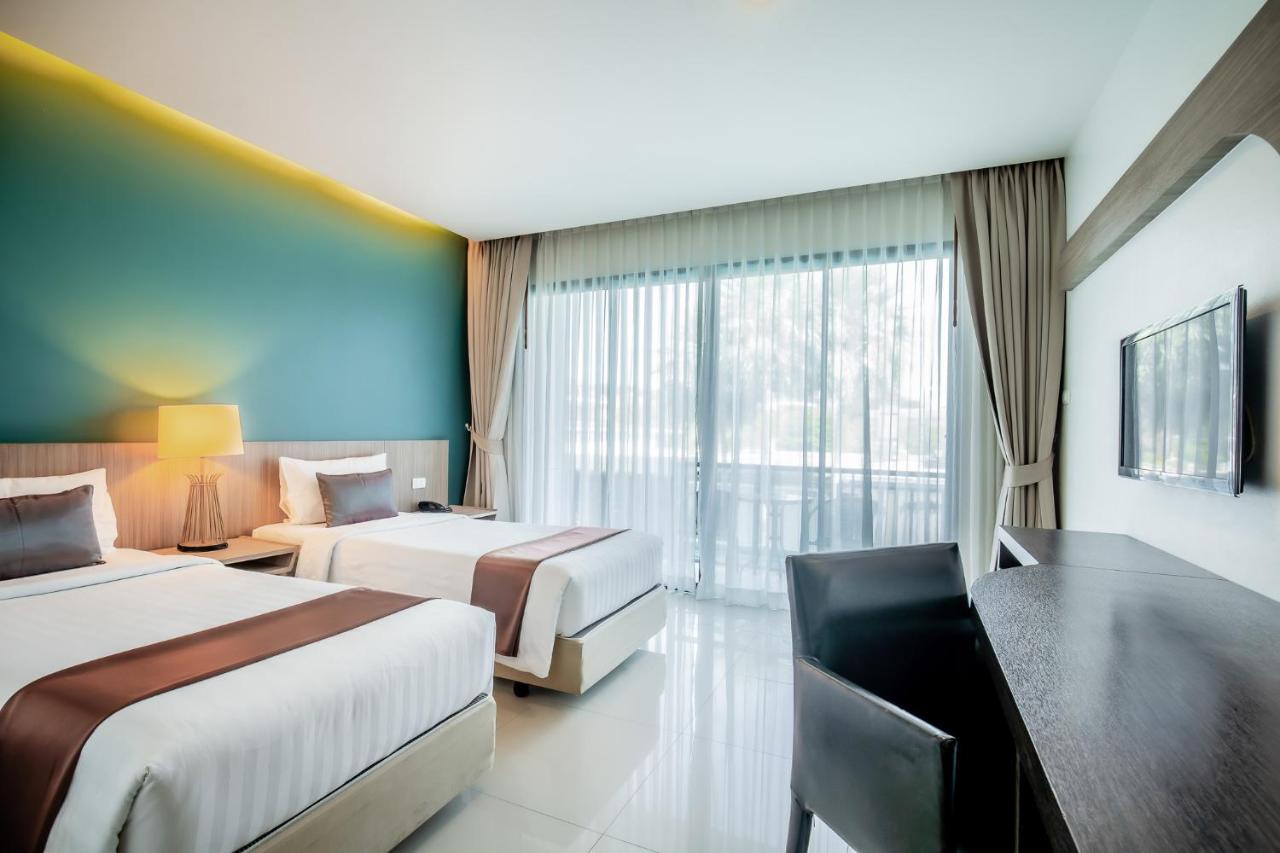 Hotel The Pago Design Phuket-sha 4*