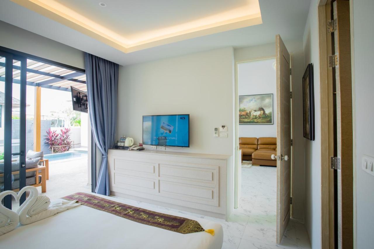 Gold Chariot Pool Villa, Phuket - Sha Certified Villa Strand Bang Tao