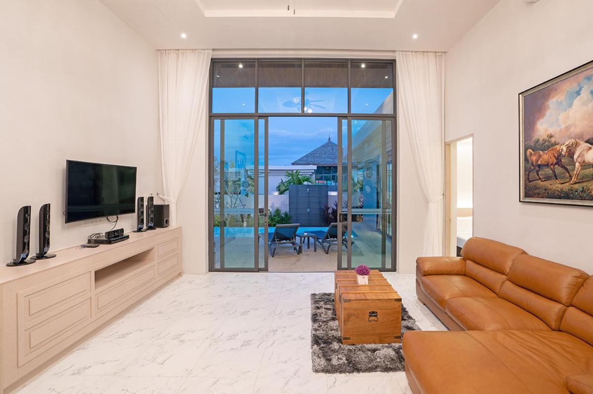 Gold Chariot Pool Villa, Phuket - Sha Certified