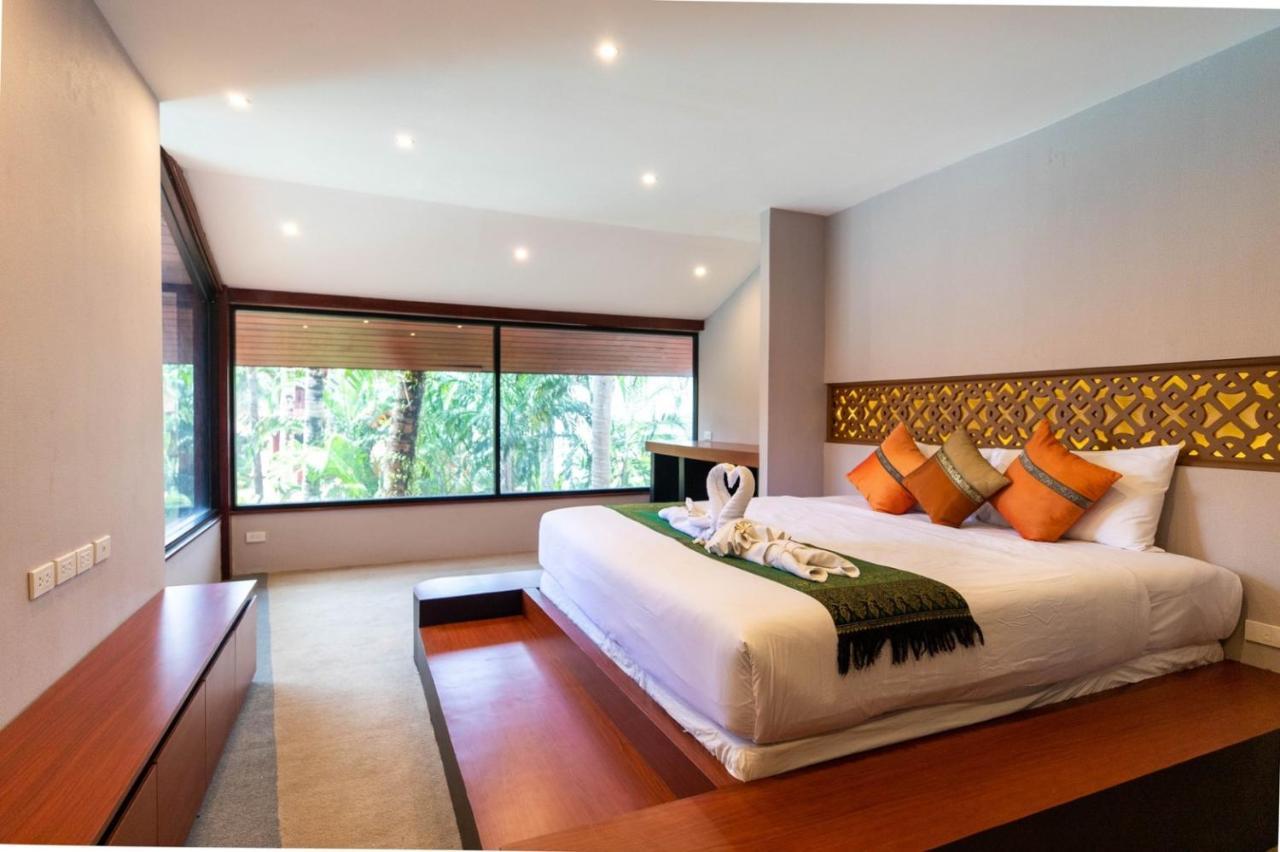 Hotel Royal Phawadee Village - 2 Minutes Walk To The