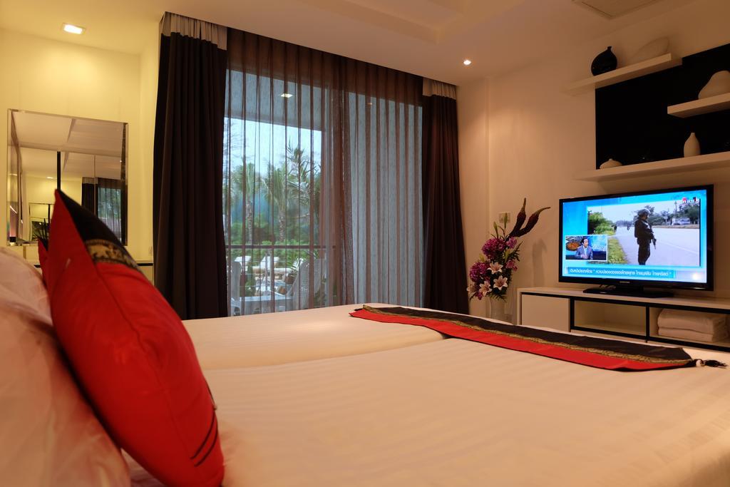 Phuket Seaview Resotel Rawai