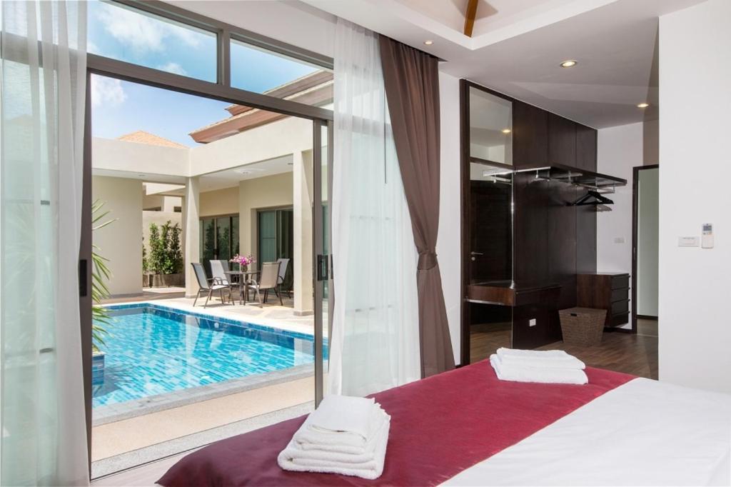 Shanti X Monthstayz Thailand * Rawai