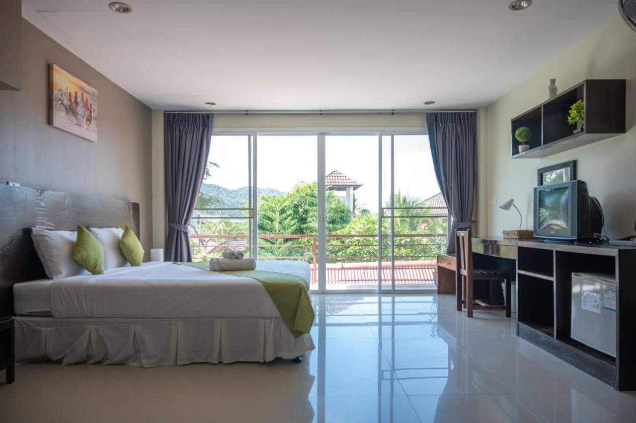 Baan Oui - Nai Harn * Phuket