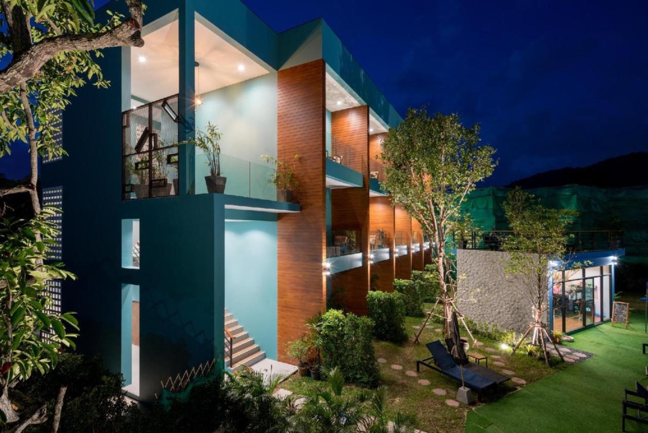 Hotel Peace Blue Naiharn Naturist Phuket Sha Extra 3*
