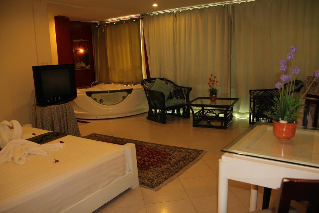 Chanisara Apartment