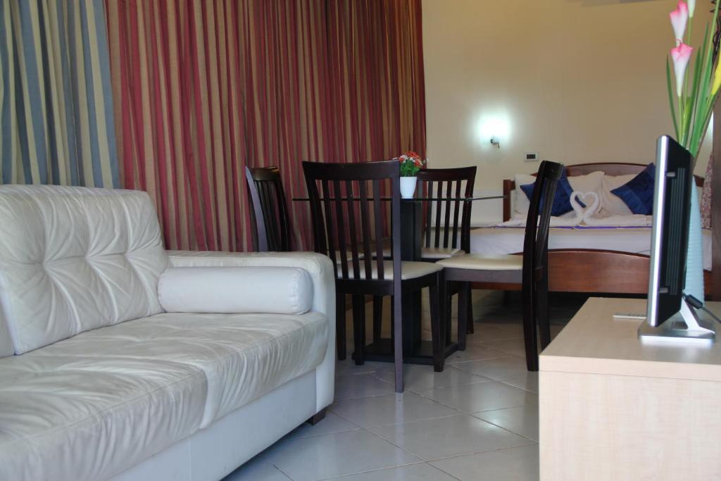 Apartment Chanisara *