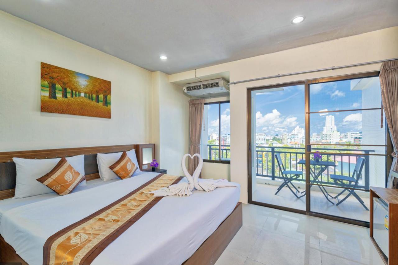 Hotel Lucky Buako