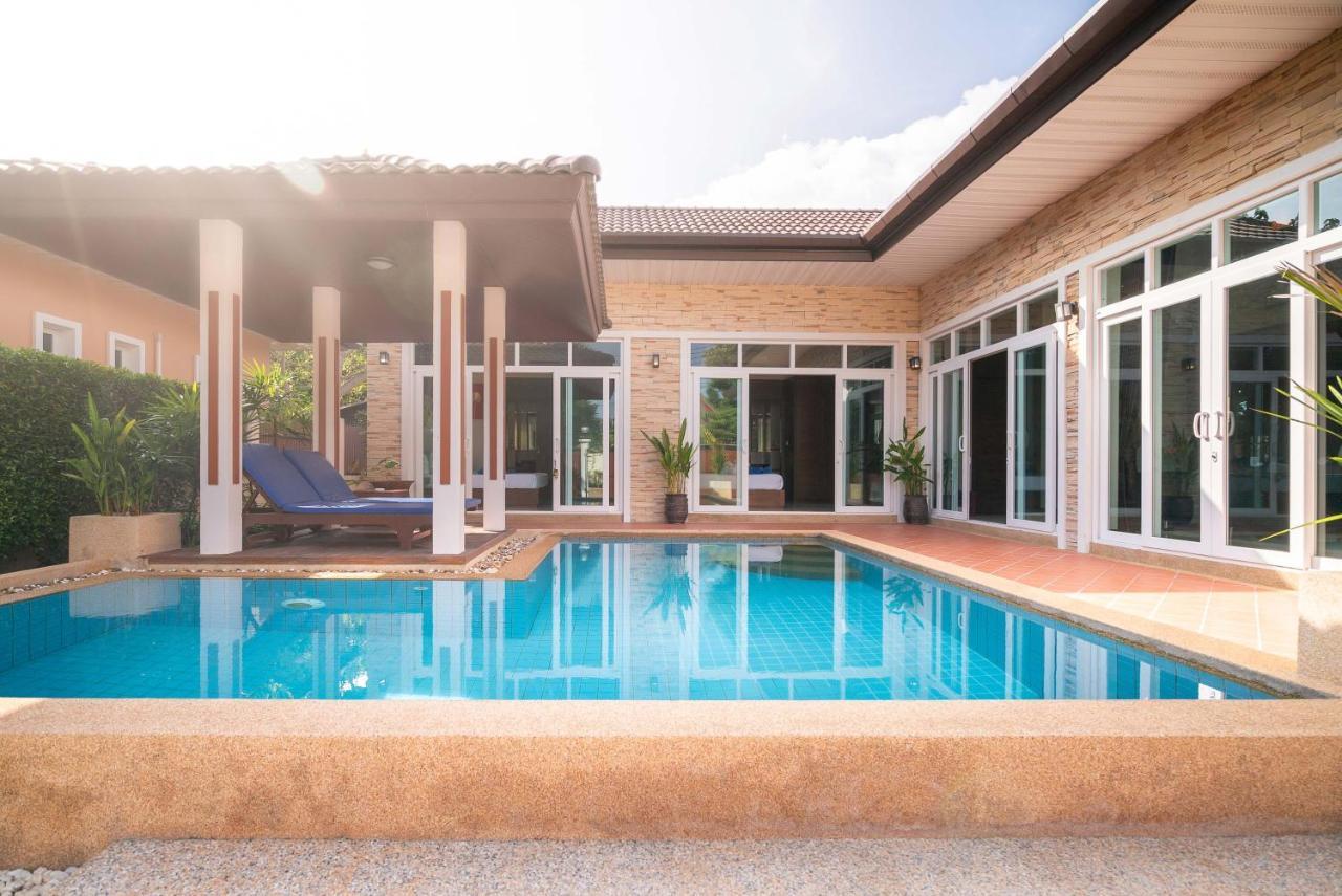 Private - Pools And Garden *