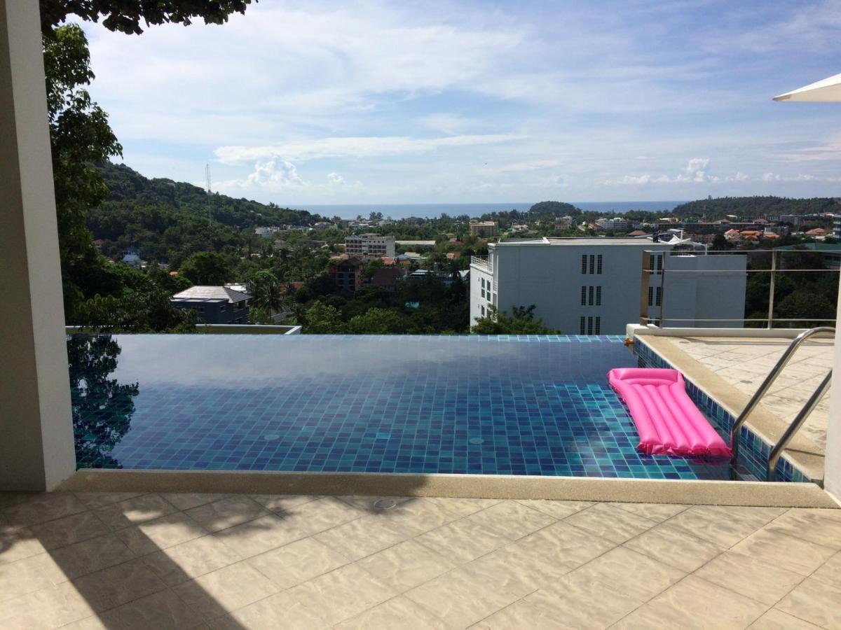 Ginborn 5 Bedroom Pool With Sea View In