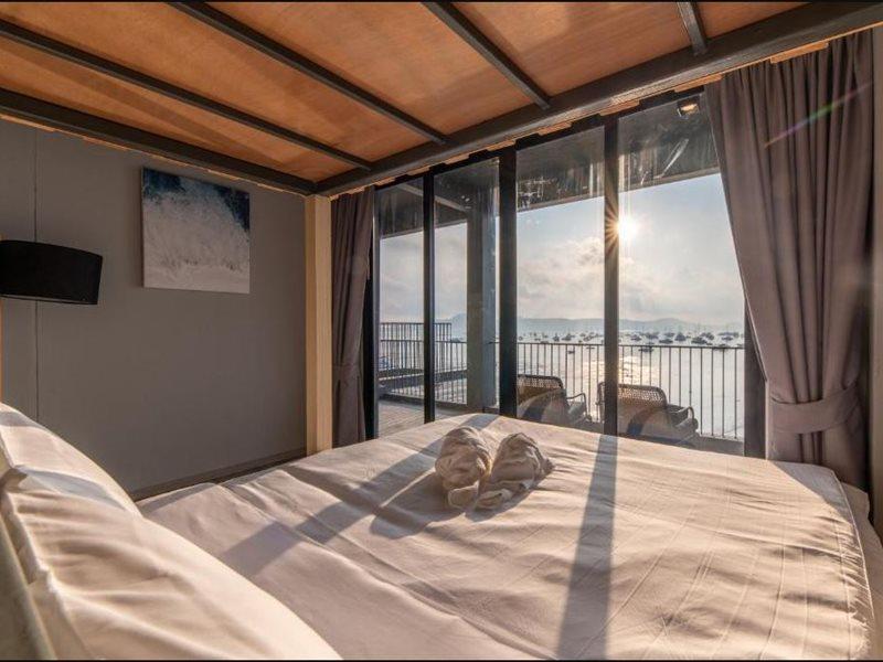 Shin Arch39 Phuket Front - Sha Hotel Chalong