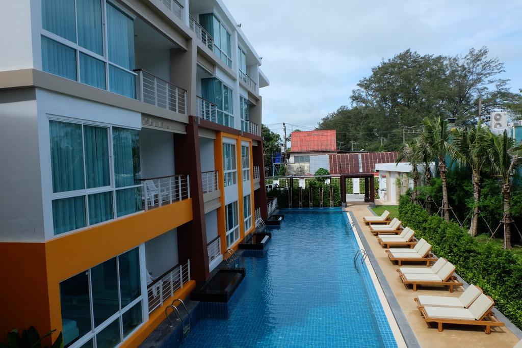 Phuket Seaview Resotel Rawai