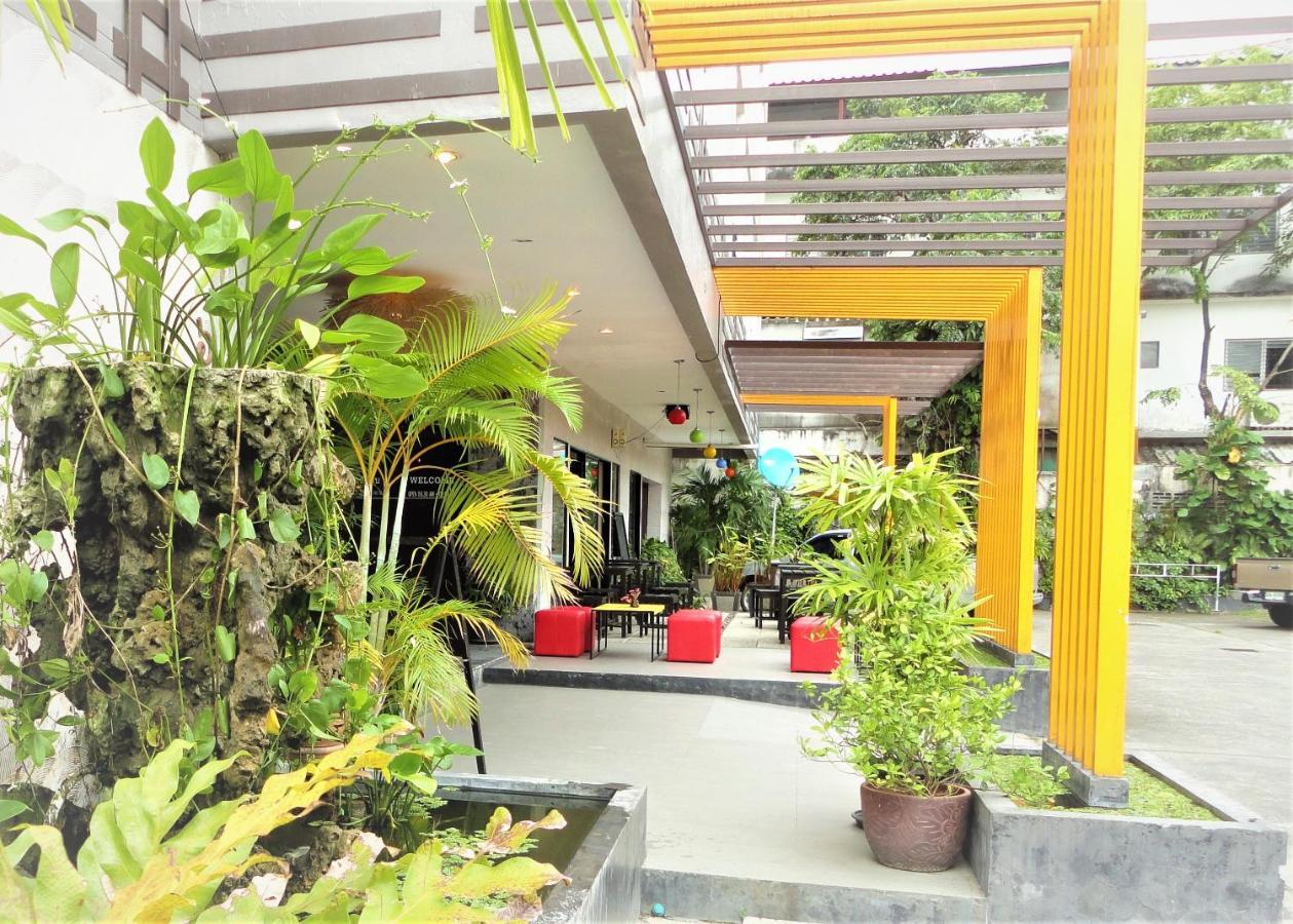 Hostel D2 Lamoon Resotel