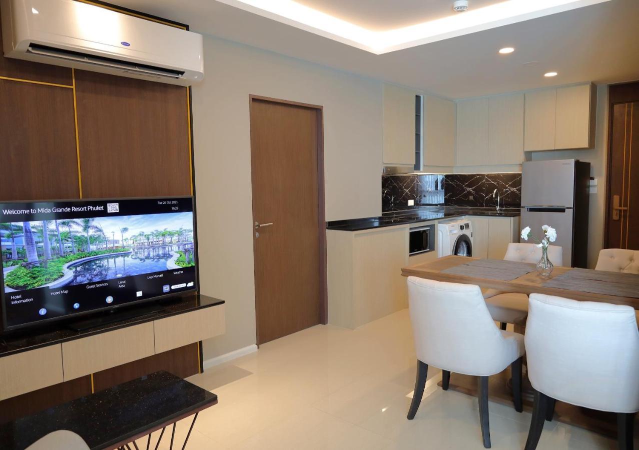 Two Bedrooms Seaview Surin Bangtao Area 4407