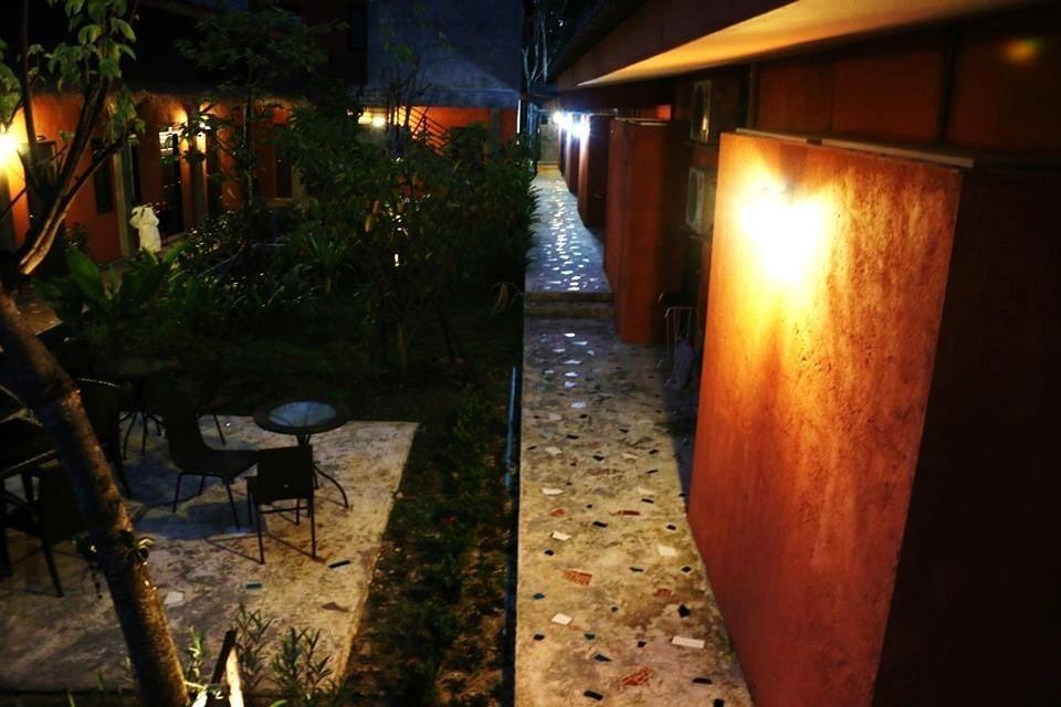 Hotel 2