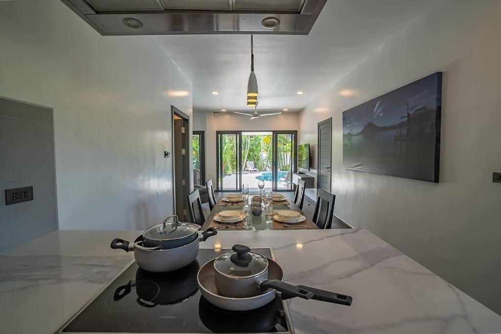 Amazing Pool Villa, 2 Bedrooms Nai Harn Villa Rawai