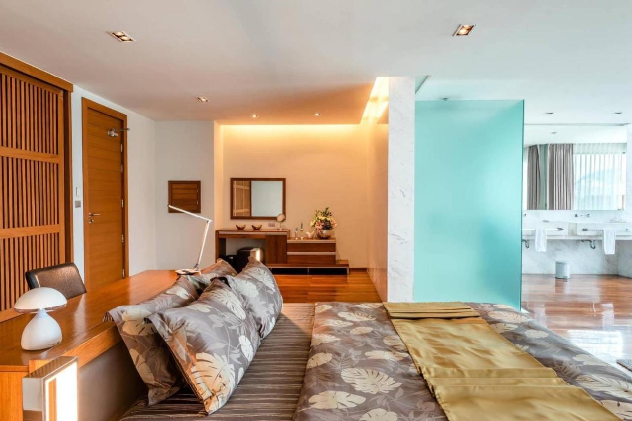 Eva X Goldstar Villa Rawai