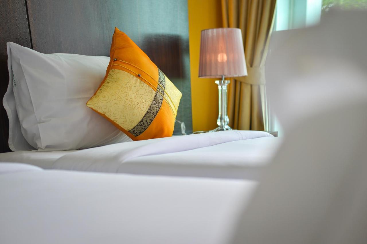 Naiyang Place - Airport 3*