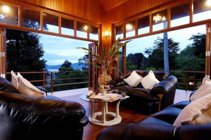 Villa Heavenly 5 *