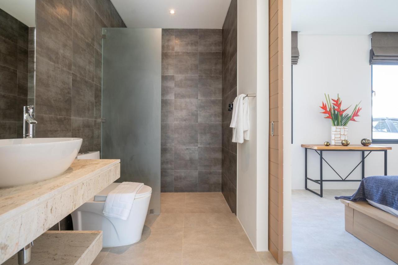 Labriz Ocean - Tropical Modern Living Villa