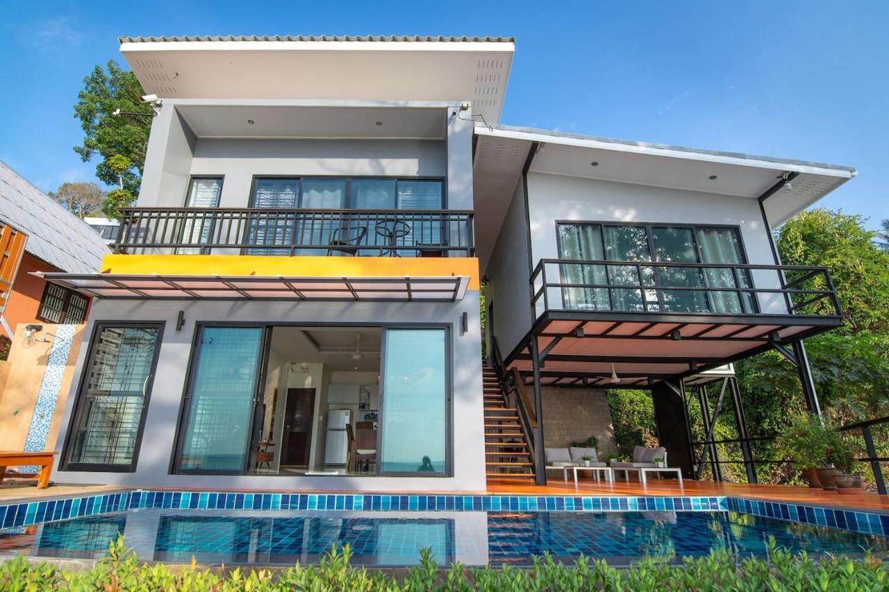 Koh Sirey Beachfront Pool Ferienhaus Phuket