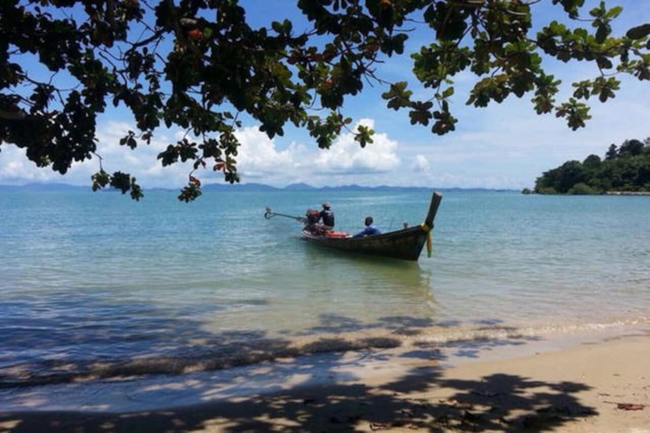 Koh Sirey Beachfront Pool