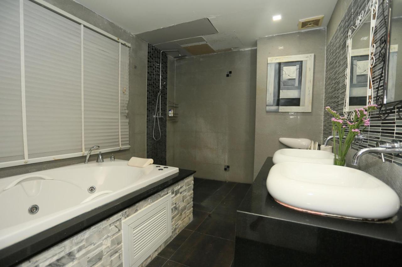 Seaview Villa芭东海景3卧别墅 5分钟到江西冷 3bdr Pool Patong