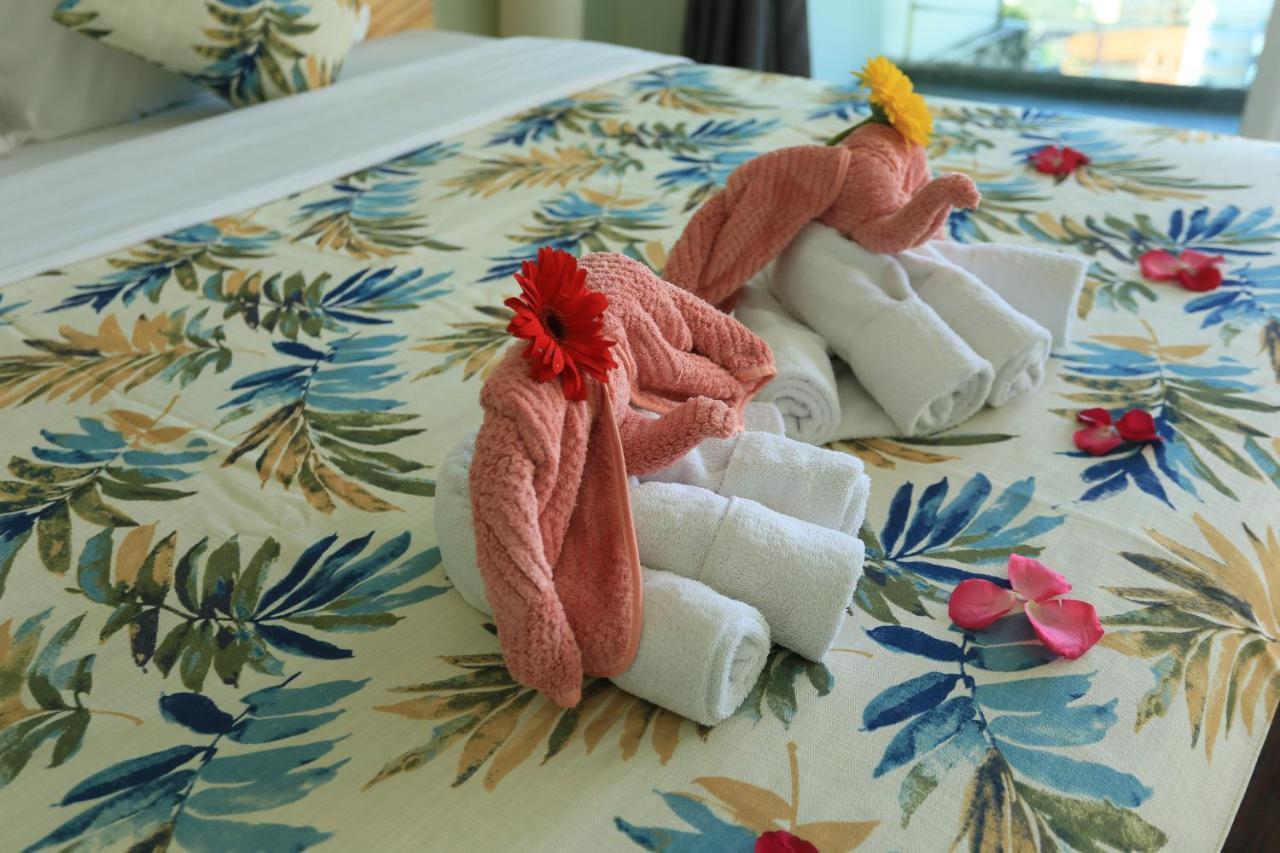 Seaview Villa芭东海景3卧别墅 5分钟到江西冷 3bdr Pool Villa