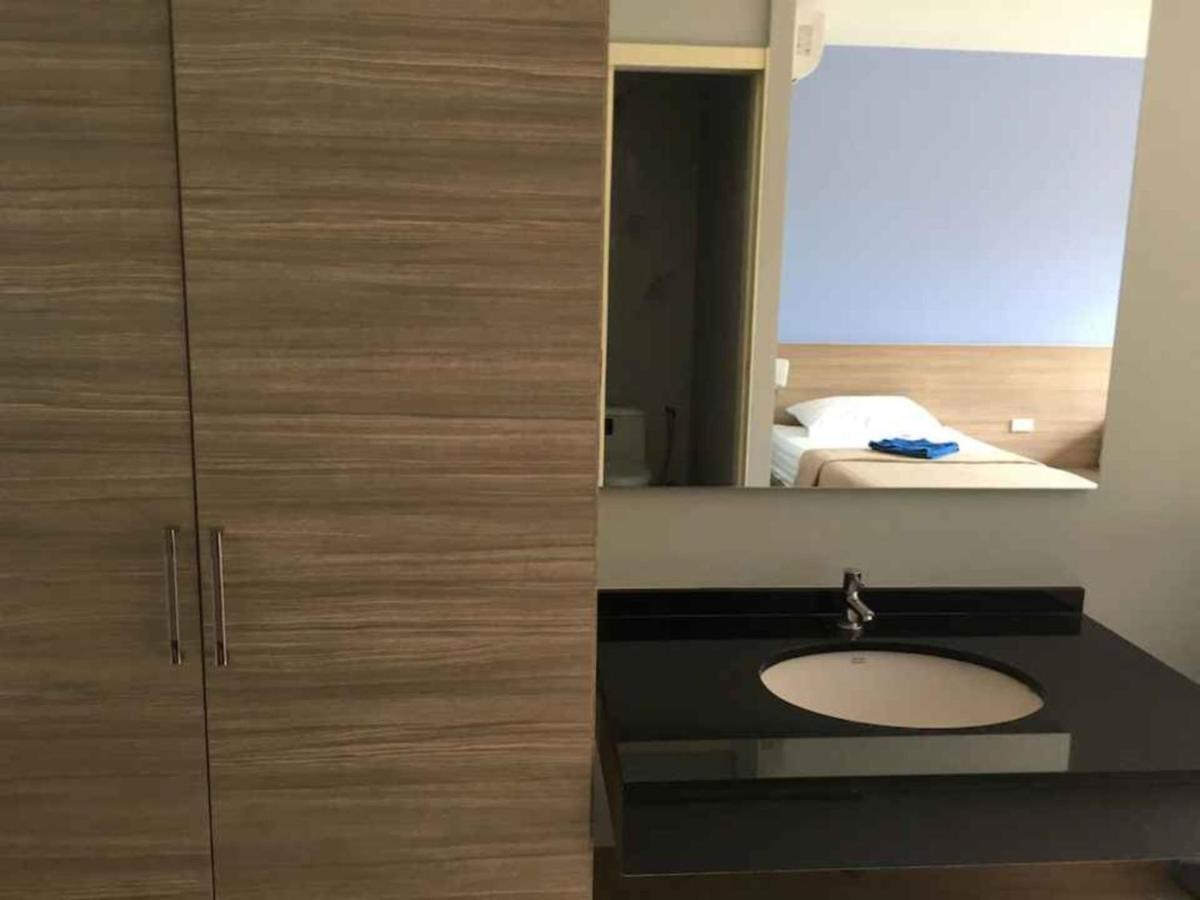 Phumi Hotel 2*