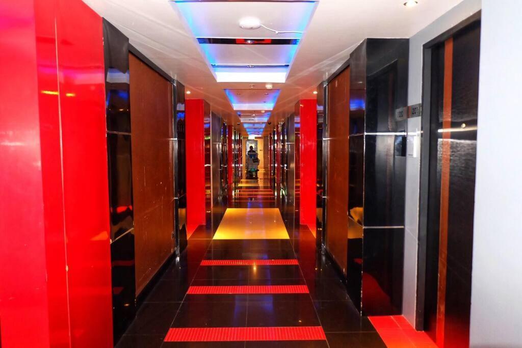 Bangla Road 2 Bedroom In Location Of *