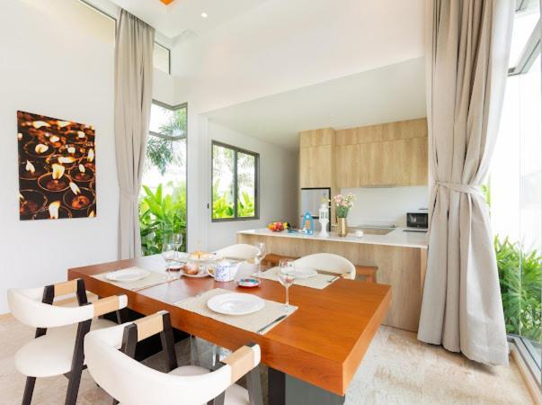 Ananas Shambala Grand Cherng Talay Bang Tao Beach (Phuket)