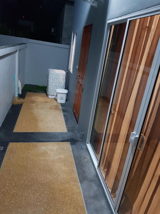новый дом 106 м2, территория 160 м2 и своя парковка * Phuket