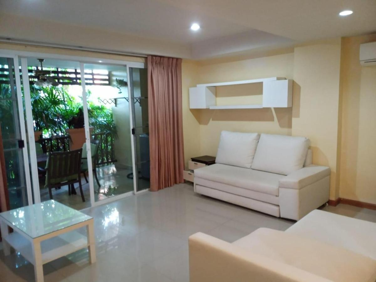 The Palm Breeze Phuket Apartment *