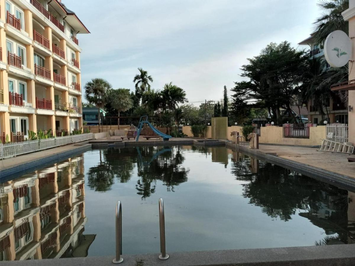 Apartment The Palm Breeze Phuket *