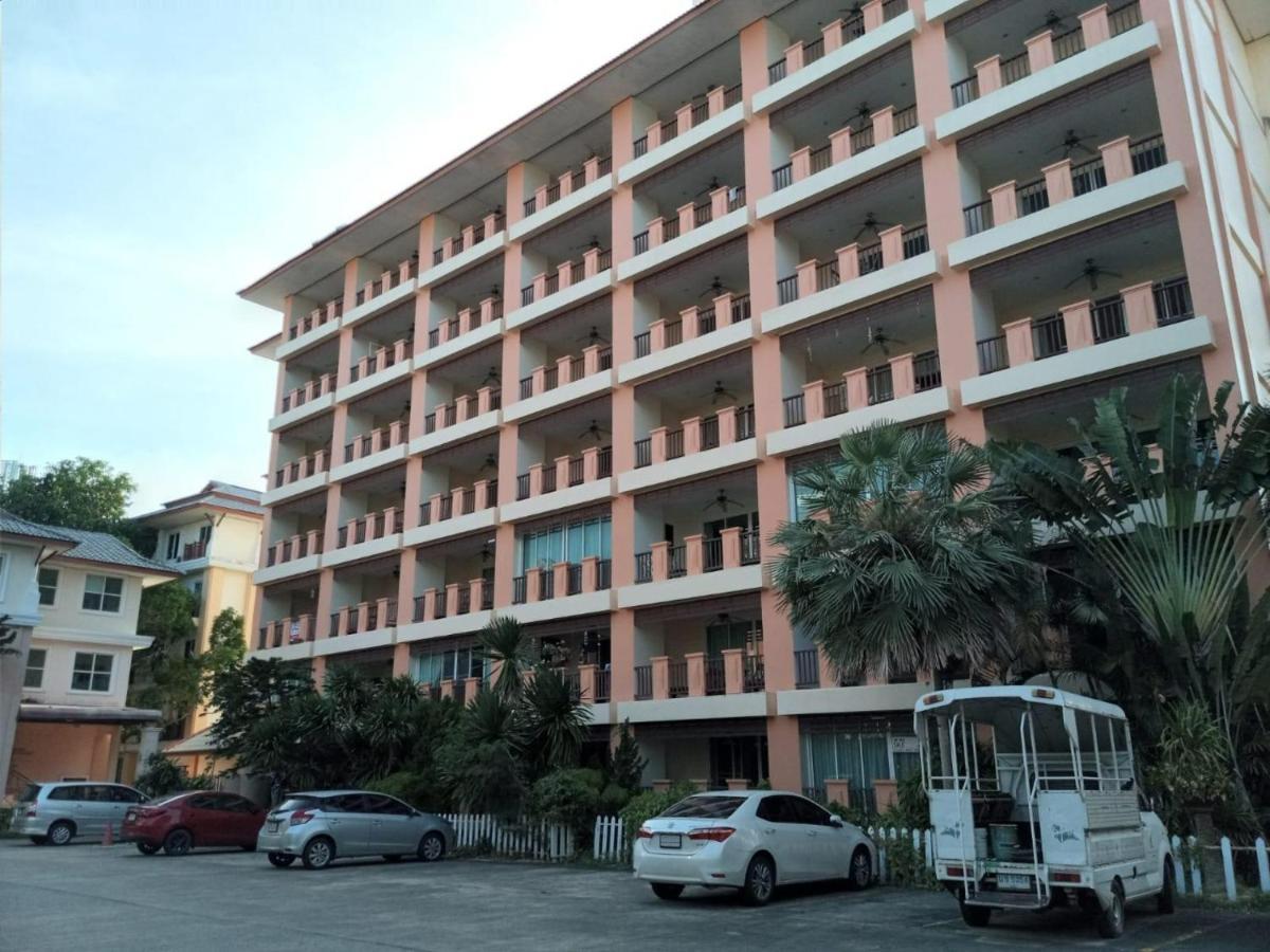 The Palm Breeze Phuket Apartment