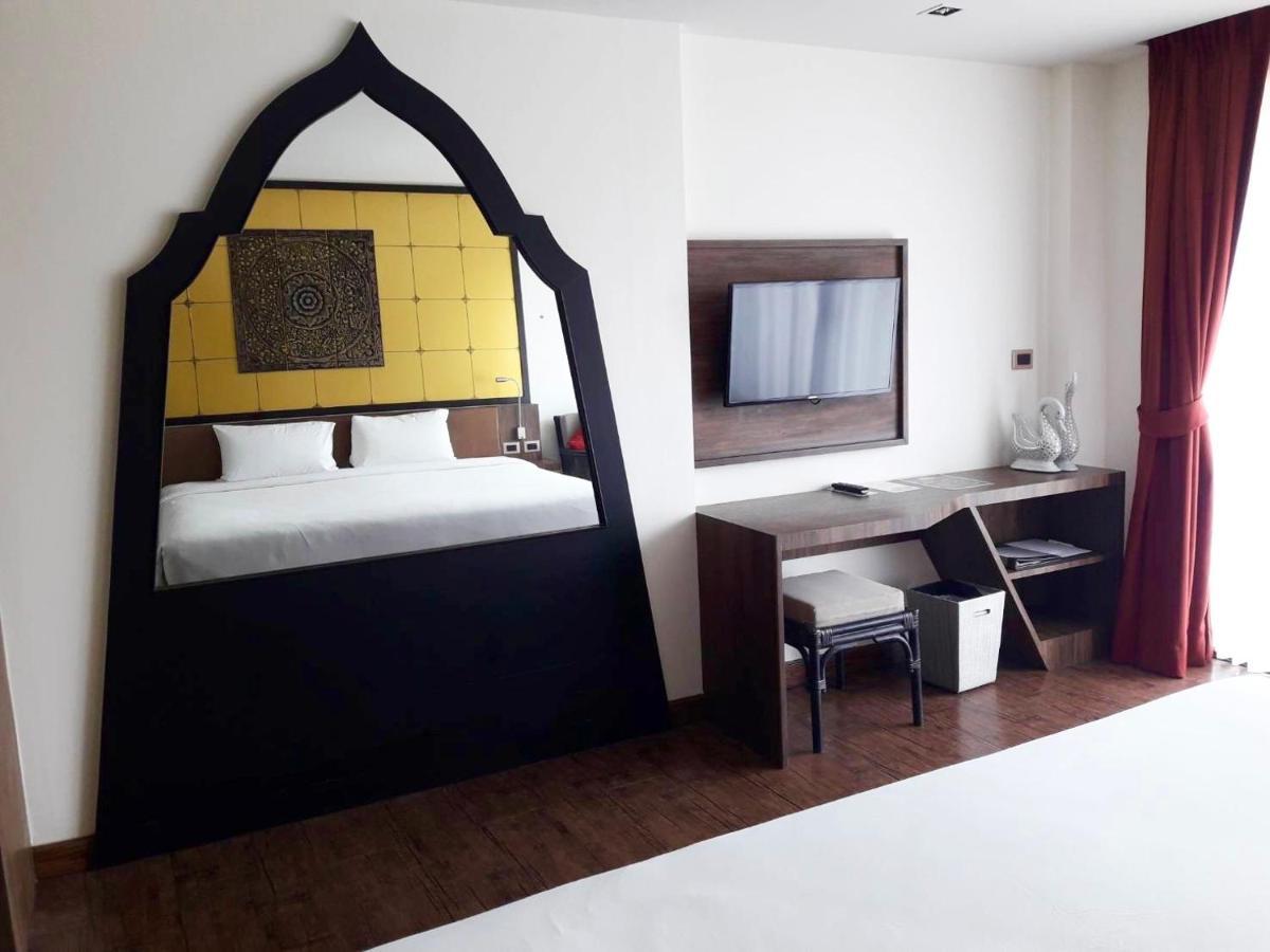 The Condotel 500 Maters To The Apartment Strand Kata