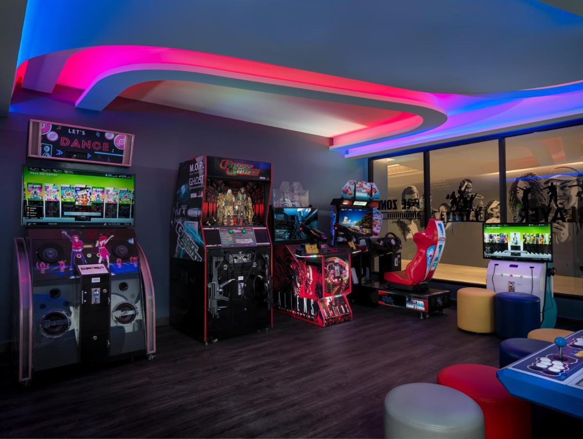 The Oceanic Sportel - Sha Extra