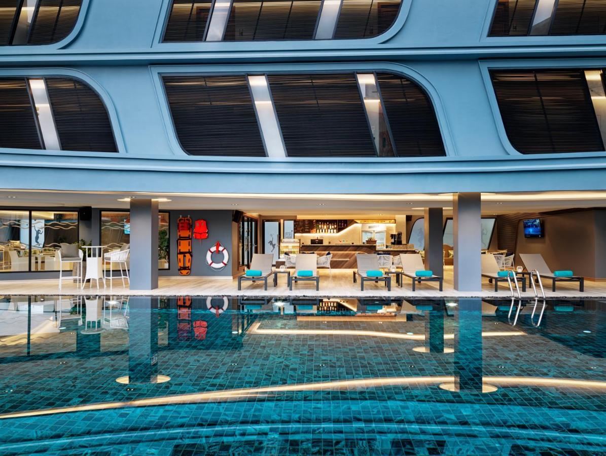 The Oceanic Sportel - Sha Extra