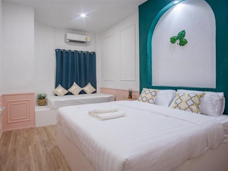 Isara Boutique And Cafe Hotel Phuket