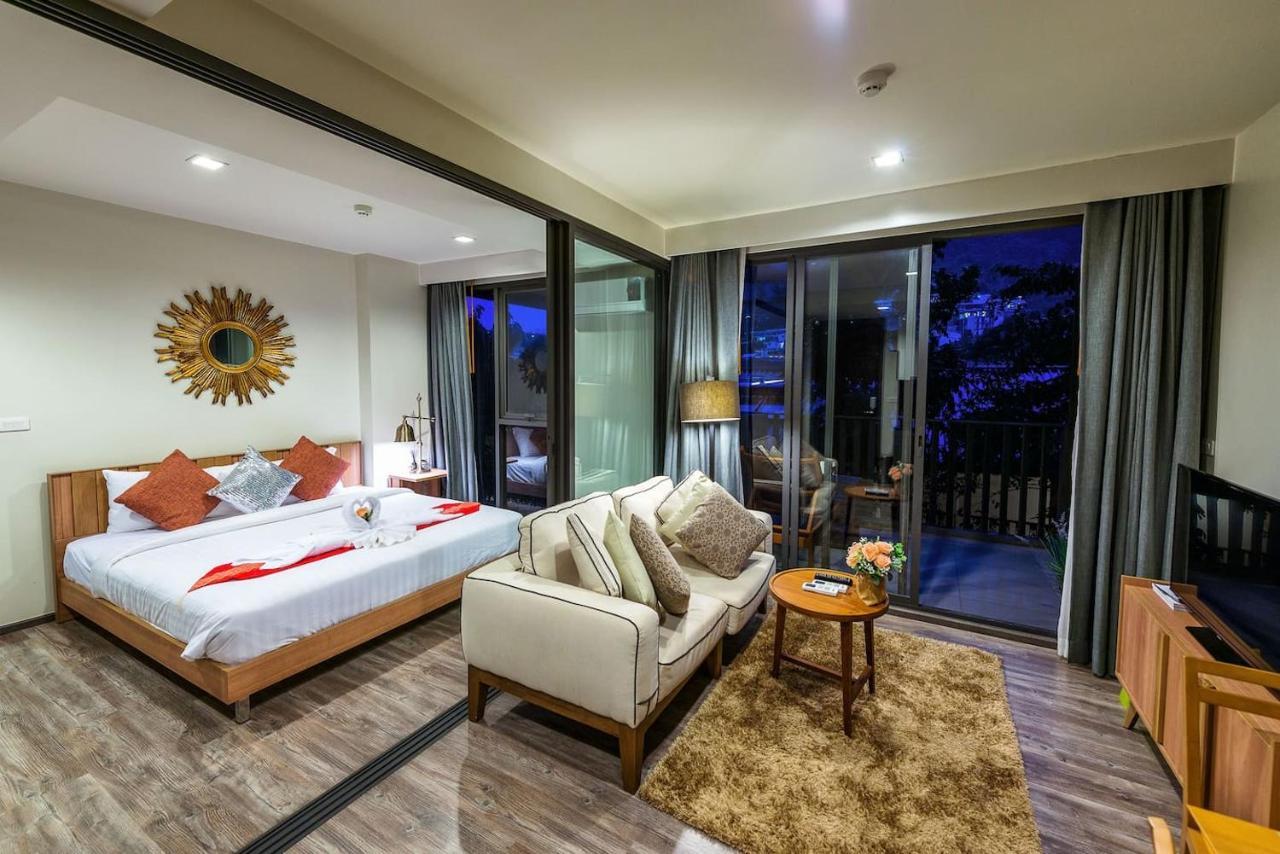 The Deck Luxury The Deck Apartment Patong